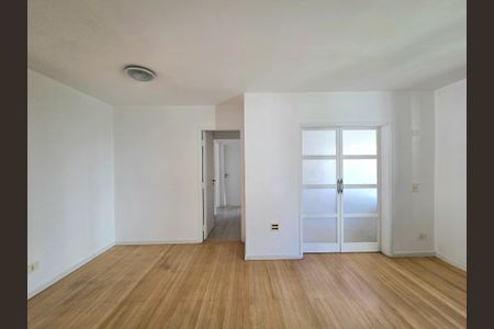 Apartamento à venda com 90m², 2 quartos e 1 vagaSala