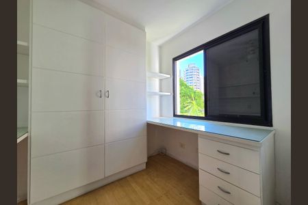 Apartamento à venda com 90m², 2 quartos e 1 vagaEscritório
