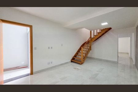 Casa à venda com 150m², 3 quartos e 2 vagasSala