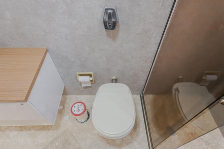 Apartamento à venda com 70m², 2 quartos e 1 vaga Apartamento à venda com 70m², 2 quartos e 1 vagaBanheiro