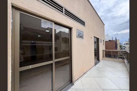 Apartamento para alugar com 180m², 3 quartos e 2 vagas Apartamento para alugar com 180m², 3 quartos e 2 vagasSuíte 2 - Varanda