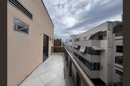 Apartamento para alugar com 180m², 3 quartos e 2 vagas Apartamento para alugar com 180m², 3 quartos e 2 vagasSuíte 2 - Varanda