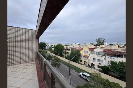 Apartamento para alugar com 180m², 3 quartos e 2 vagas Apartamento para alugar com 180m², 3 quartos e 2 vagasVaranda