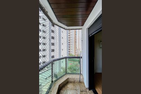 Apartamento à venda com 159m², 3 quartos e 2 vagasVaranda da Quarto 3