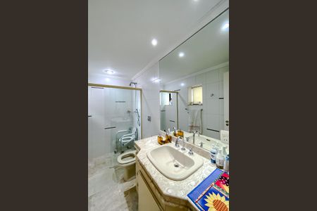 Apartamento à venda com 159m², 3 quartos e 2 vagasBanheiro