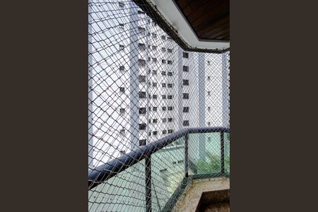 Apartamento à venda com 159m², 3 quartos e 2 vagasVaranda da Quarto 3