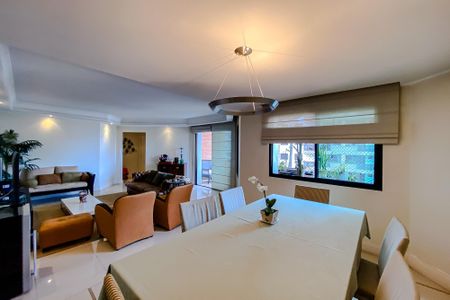 Apartamento à venda com 159m², 3 quartos e 2 vagasSala