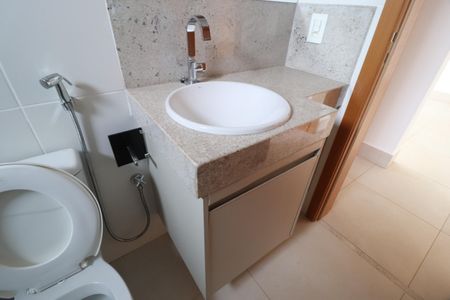 Apartamento para alugar com 78m², 2 quartos e 2 vagasBanheiro Social