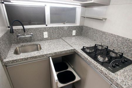 Cozinha de kitnet/studio à venda com 1 quarto, 30m² em Centro Histórico, Porto Alegre