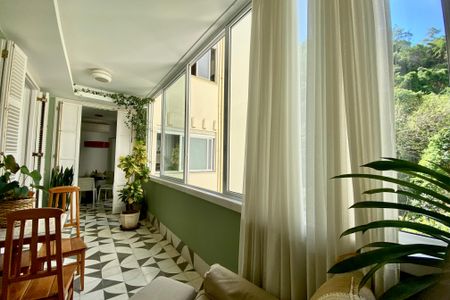 Apartamento para alugar com 227m², 3 quartos e 1 vagaVaranda 