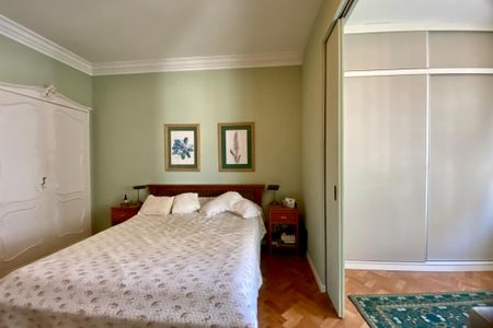 Apartamento para alugar com 227m², 3 quartos e 1 vagaSuite 