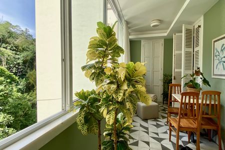 Apartamento para alugar com 227m², 3 quartos e 1 vagaVaranda