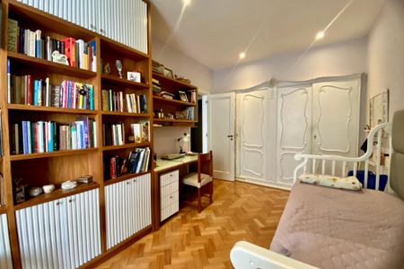 Apartamento para alugar com 227m², 3 quartos e 1 vagaQuarto 1