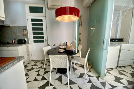 Apartamento para alugar com 227m², 3 quartos e 1 vagaCozinha