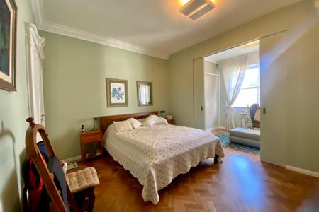 Apartamento para alugar com 227m², 3 quartos e 1 vagaSuite 