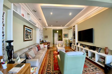 Apartamento para alugar com 227m², 3 quartos e 1 vagaSala 