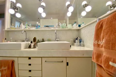 Apartamento para alugar com 227m², 3 quartos e 1 vagaBanheiro social 