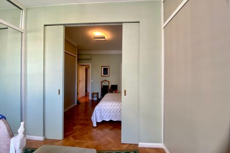 Apartamento para alugar com 227m², 3 quartos e 1 vagaSuite 