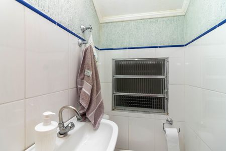 Casa à venda com 103m², 3 quartos e 2 vagasLavabo