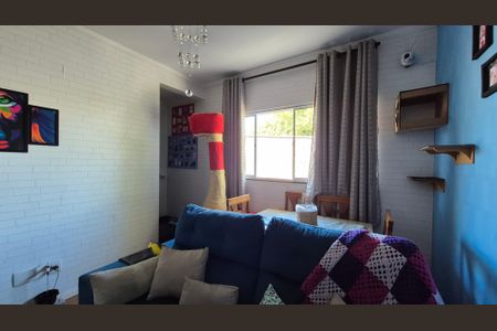 Sala de casa de condomínio à venda com 2 quartos, 130m² em Vila Vitória, Santo André