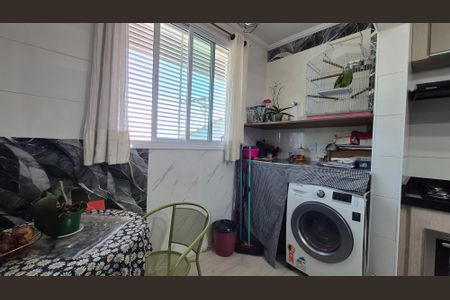Casa de condomínio à venda com 130m², 2 quartos e 2 vagasLavanderia