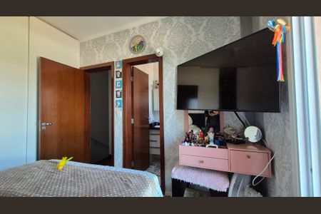 Casa de condomínio à venda com 130m², 2 quartos e 2 vagasSuíte 2