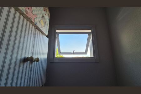 Casa de condomínio à venda com 130m², 2 quartos e 2 vagasLavabo