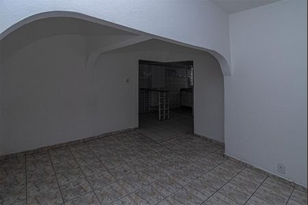 Casa para alugar com 70m², 2 quartos e sem vagasala_4