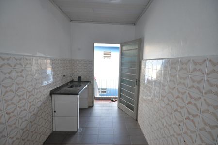 Cozinha de casa para alugar com 1 quarto, 60m² em Vila Gustavo, São Paulo