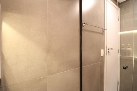 Apartamento à venda com 80m², 2 quartos e 2 vagasBanheiro da Suíte 2