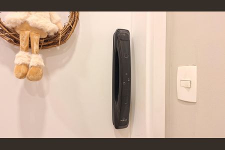 Apartamento à venda com 80m², 2 quartos e 2 vagas Apartamento à venda com 80m², 2 quartos e 2 vagasFechadura eletrônica