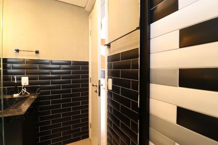 Apartamento à venda com 80m², 2 quartos e 2 vagasBanheiro da Suíte 1