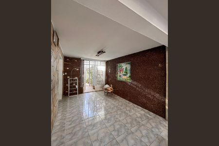 Casa à venda com 140m², 3 quartos e 1 vagaGaragem