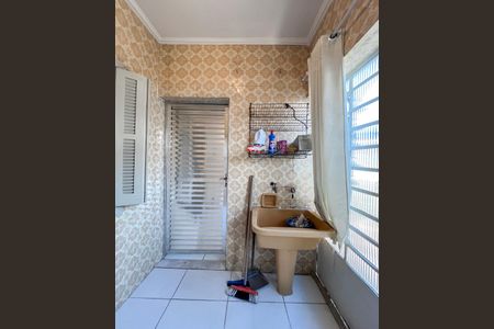 Casa à venda com 140m², 3 quartos e 1 vagaÁrea de Serviço