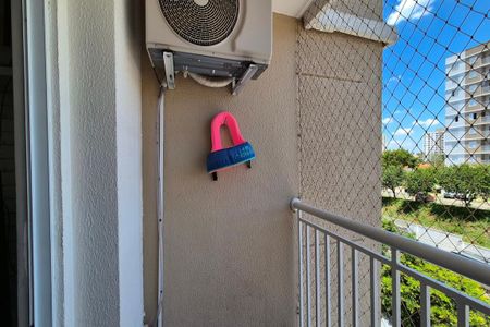 Varanda da Sala  de apartamento à venda com 2 quartos, 57m² em Jardim Ipaussurama, Campinas