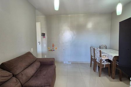 Sala de apartamento à venda com 2 quartos, 57m² em Jardim Ipaussurama, Campinas