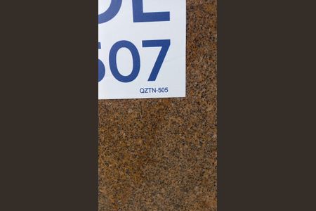 Apartamento à venda com 86m², 1 quarto e sem vagaPlaquinha QZTN-505