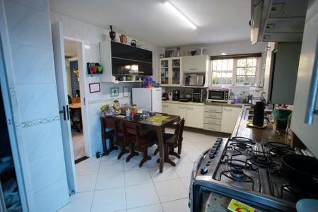 Casa para alugar com 273m², 5 quartos e 3 vagasCozinha