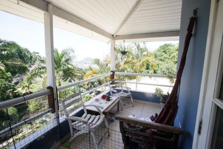 Casa para alugar com 273m², 5 quartos e 3 vagasVaranda da Suíte 5