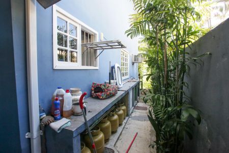 Casa para alugar com 273m², 5 quartos e 3 vagasCorredor Lateral