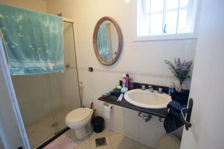 Casa para alugar com 273m², 5 quartos e 3 vagasBanheiro da Suíte 1