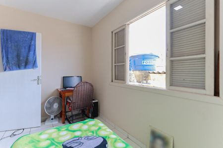 Casa à venda com 240m², 3 quartos e 2 vagasQuarto 2