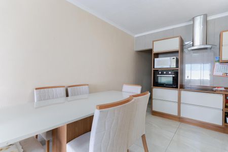 Casa à venda com 240m², 3 quartos e 2 vagasCozinha