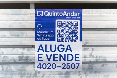 Casa à venda com 240m², 3 quartos e 2 vagasPlaquinha