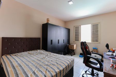 Casa à venda com 240m², 3 quartos e 2 vagasQuarto 1