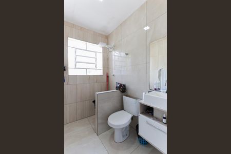 Casa à venda com 240m², 3 quartos e 2 vagasBanheiro da suíte