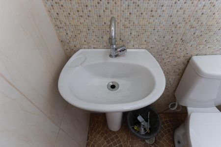 Casa à venda com 240m², 3 quartos e 2 vagasLavabo de serviço