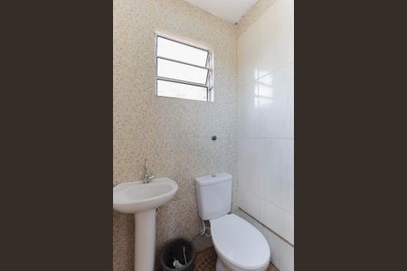 Casa à venda com 240m², 3 quartos e 2 vagasLavabo de serviço