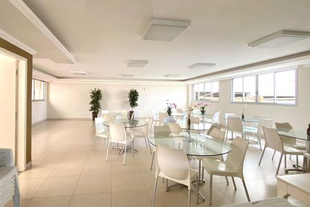 Apartamento à venda com 80m², 3 quartos e 2 vagasÁrea comum - Salão de festas