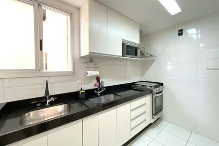 Apartamento à venda com 80m², 3 quartos e 2 vagasCozinha